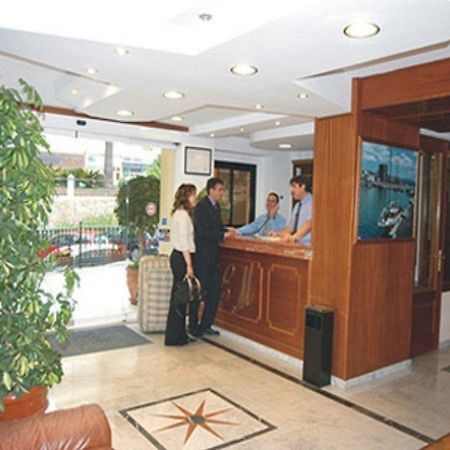 Apartamentos Mediterraneo มาร์เบยา ภายนอก รูปภาพ