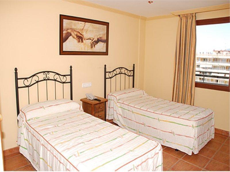 Apartamentos Mediterraneo มาร์เบยา ภายนอก รูปภาพ